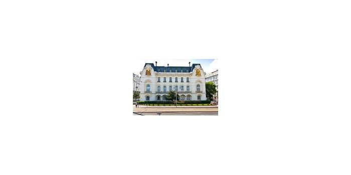 Nouvelle visite de l'ambassade avec Bratislava Accueil